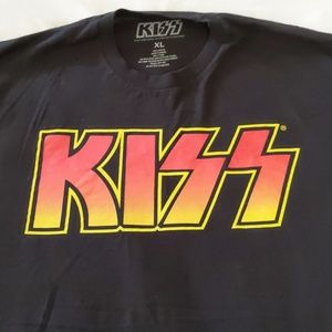 KISS band tee